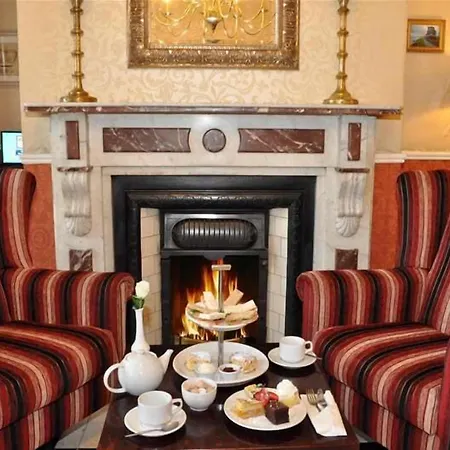 Maples House Ξενοδοχείο 3*