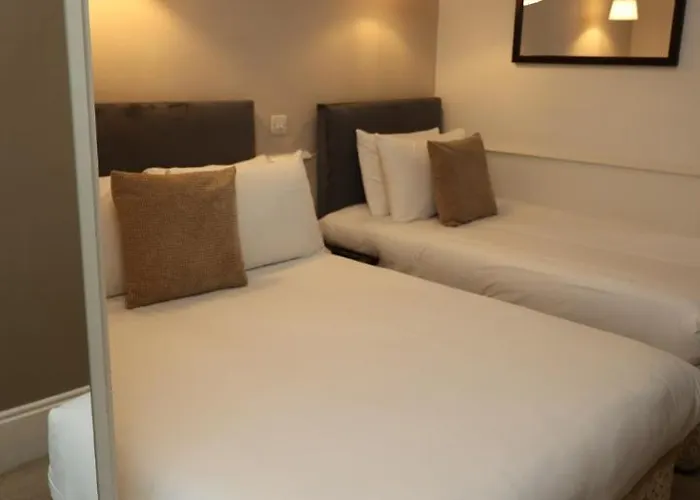 Hotell Maples House 3*