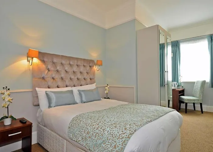 Hotel Maples House 3*