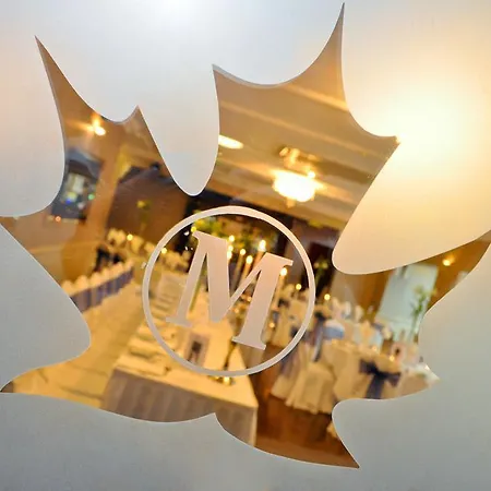 Ξενοδοχείο Maples House 3*